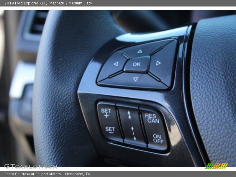 Magnetic / Medium Black 2019 Ford Explorer XLT