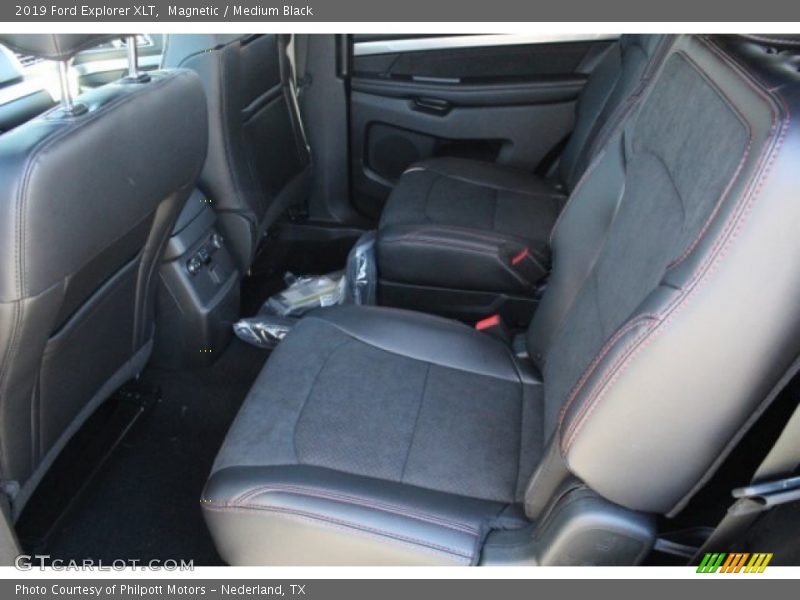 Magnetic / Medium Black 2019 Ford Explorer XLT