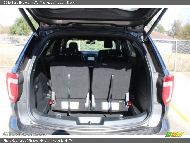 Magnetic / Medium Black 2019 Ford Explorer XLT