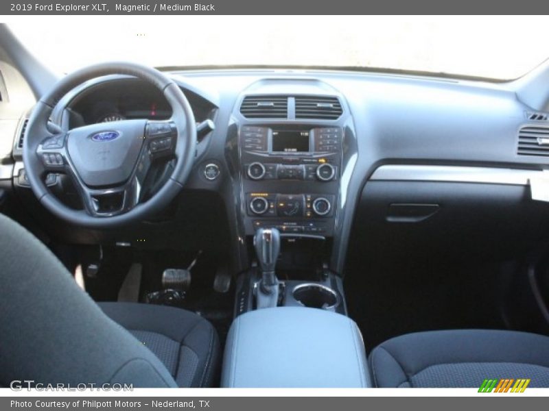 Magnetic / Medium Black 2019 Ford Explorer XLT