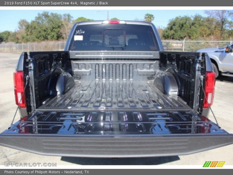 Magnetic / Black 2019 Ford F150 XLT Sport SuperCrew 4x4