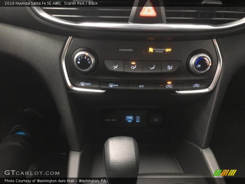 Scarlet Red / Black 2019 Hyundai Santa Fe SE AWD