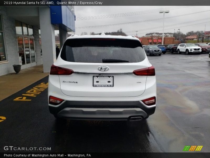 Quartz White / Espresso/Gray 2019 Hyundai Santa Fe SEL AWD