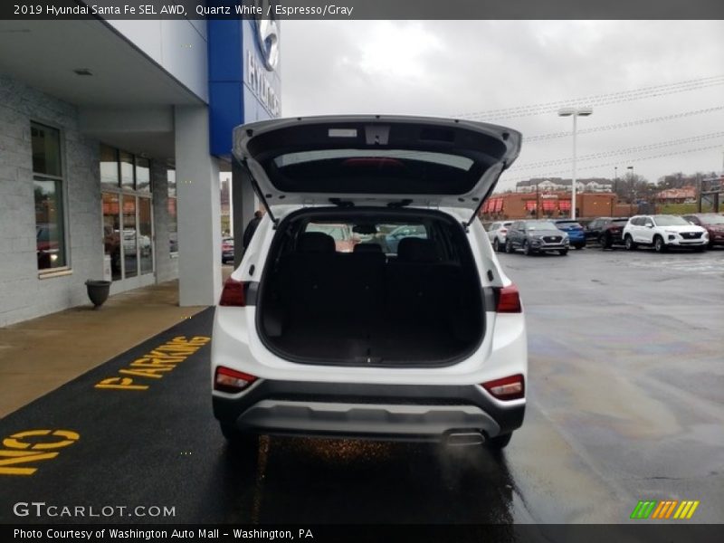 Quartz White / Espresso/Gray 2019 Hyundai Santa Fe SEL AWD