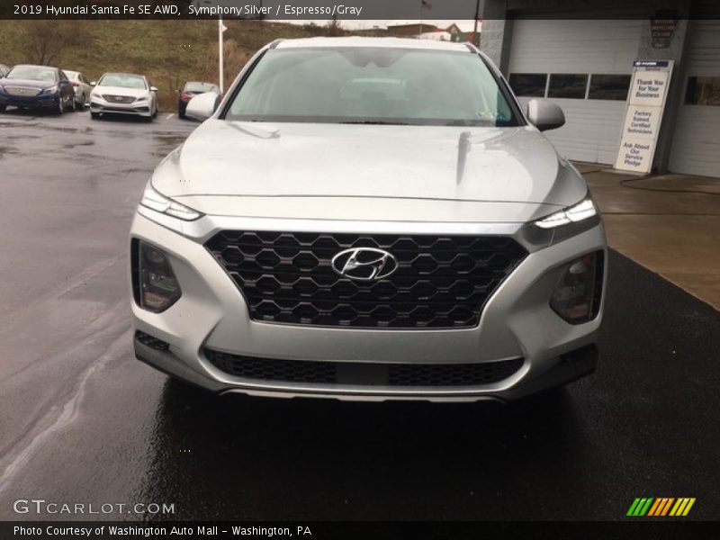Symphony Silver / Espresso/Gray 2019 Hyundai Santa Fe SE AWD