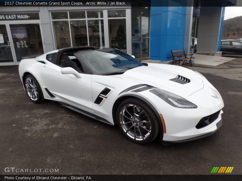 Arctic White / Jet Black 2017 Chevrolet Corvette Grand Sport Coupe