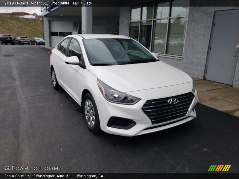 Frost White Pearl / Black 2019 Hyundai Accent SE
