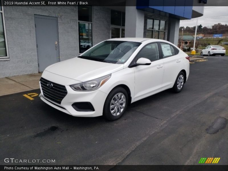 Frost White Pearl / Black 2019 Hyundai Accent SE