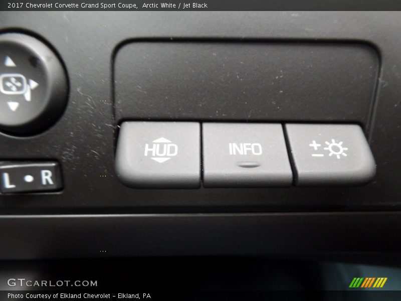 Arctic White / Jet Black 2017 Chevrolet Corvette Grand Sport Coupe
