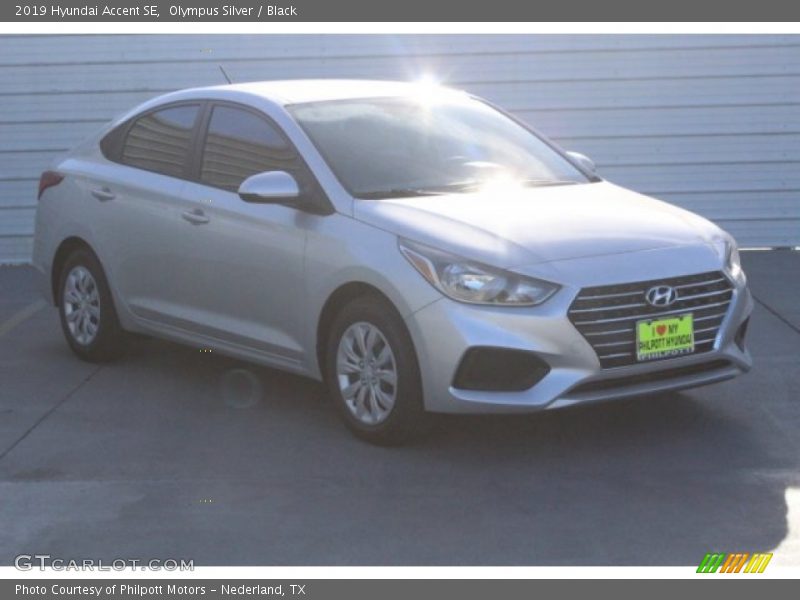 Olympus Silver / Black 2019 Hyundai Accent SE