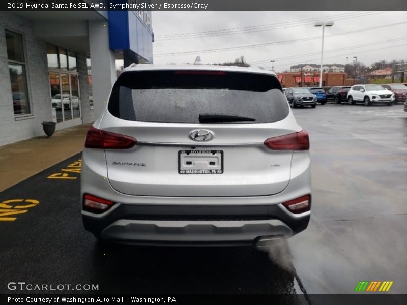 Symphony Silver / Espresso/Gray 2019 Hyundai Santa Fe SEL AWD