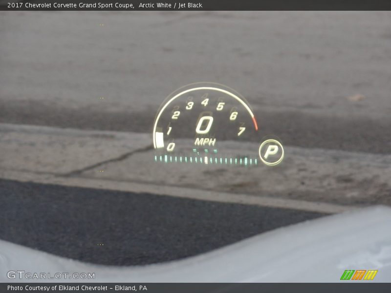 Arctic White / Jet Black 2017 Chevrolet Corvette Grand Sport Coupe