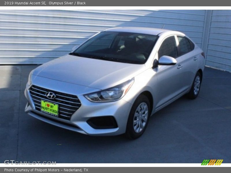 Olympus Silver / Black 2019 Hyundai Accent SE
