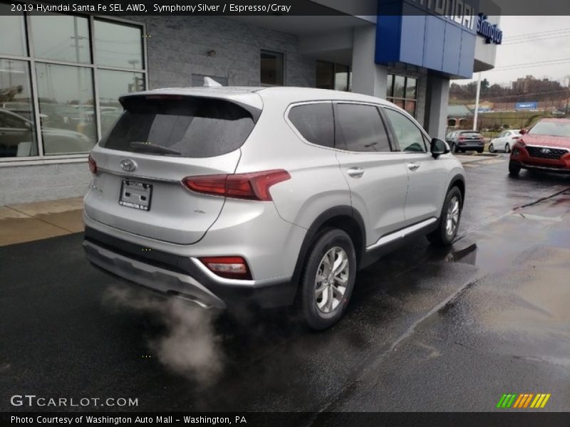 Symphony Silver / Espresso/Gray 2019 Hyundai Santa Fe SEL AWD