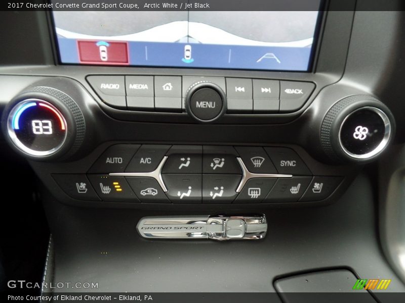 Arctic White / Jet Black 2017 Chevrolet Corvette Grand Sport Coupe
