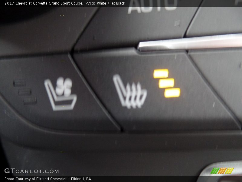 Arctic White / Jet Black 2017 Chevrolet Corvette Grand Sport Coupe