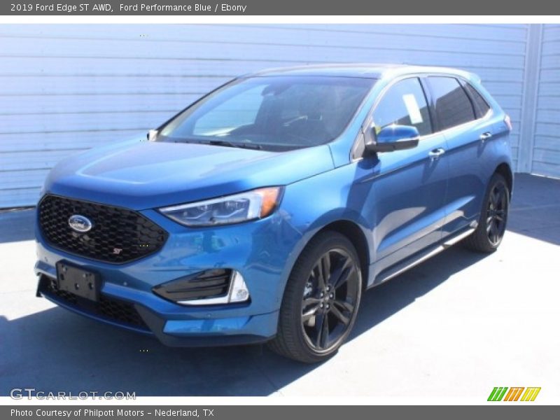 Front 3/4 View of 2019 Edge ST AWD