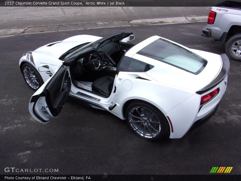 Arctic White / Jet Black 2017 Chevrolet Corvette Grand Sport Coupe