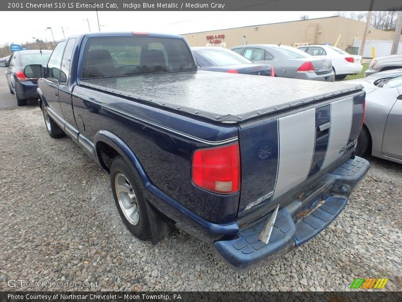 Indigo Blue Metallic / Medium Gray 2001 Chevrolet S10 LS Extended Cab