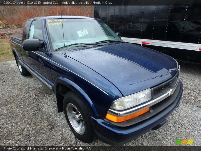 Indigo Blue Metallic / Medium Gray 2001 Chevrolet S10 LS Extended Cab