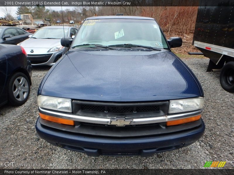 Indigo Blue Metallic / Medium Gray 2001 Chevrolet S10 LS Extended Cab