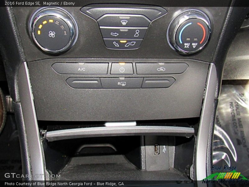 Magnetic / Ebony 2016 Ford Edge SE