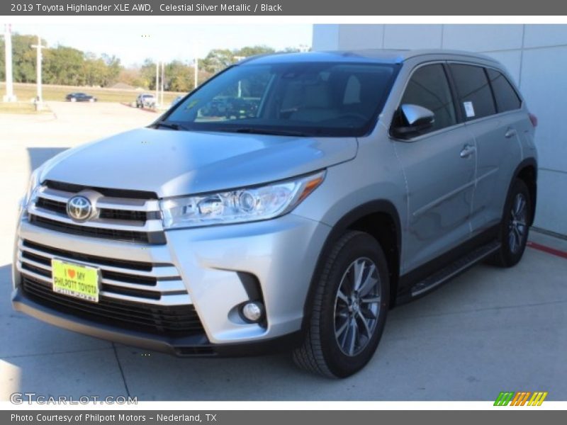 Celestial Silver Metallic / Black 2019 Toyota Highlander XLE AWD