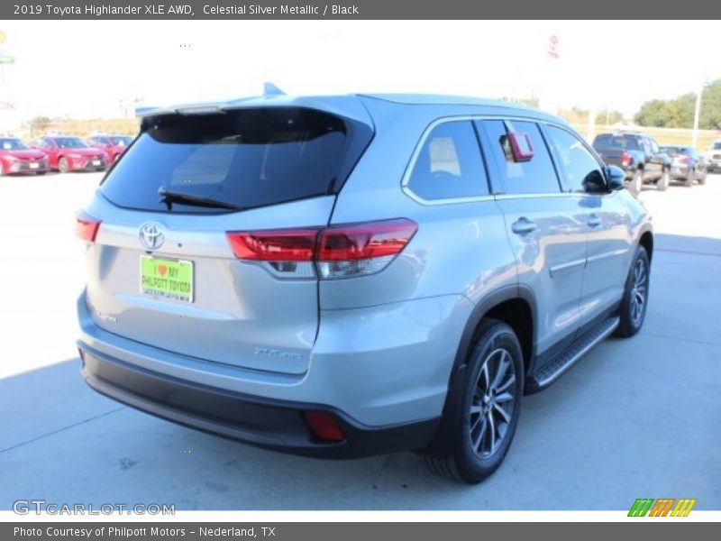 Celestial Silver Metallic / Black 2019 Toyota Highlander XLE AWD