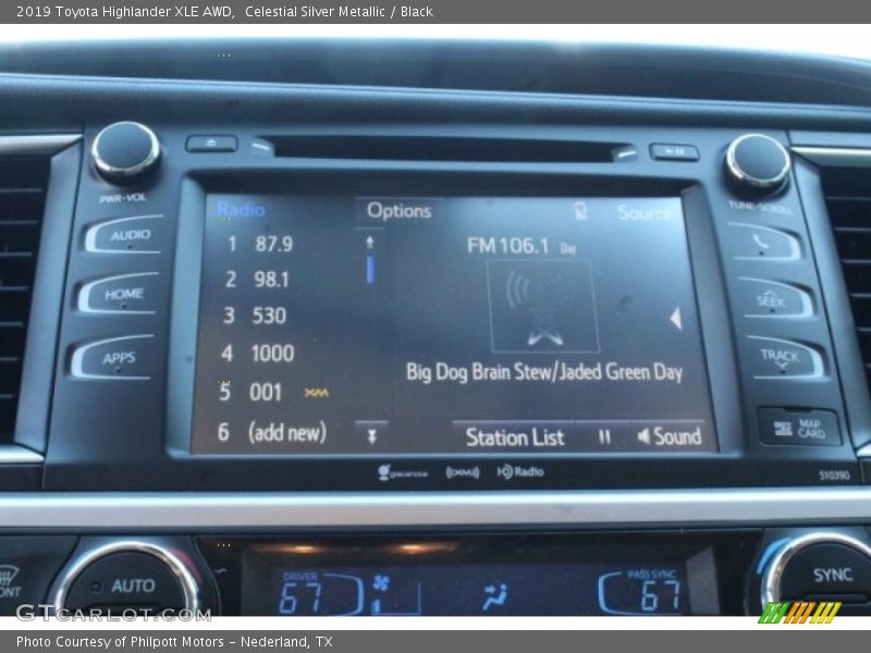 Celestial Silver Metallic / Black 2019 Toyota Highlander XLE AWD