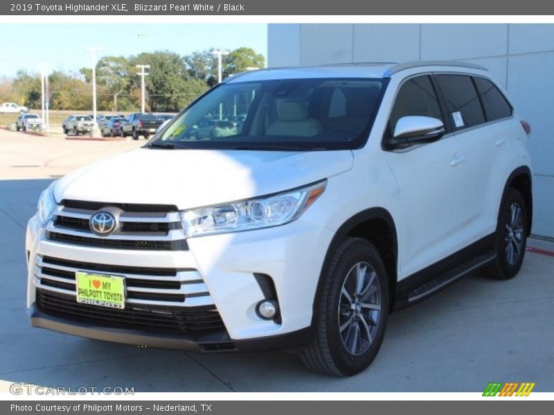 Blizzard Pearl White / Black 2019 Toyota Highlander XLE