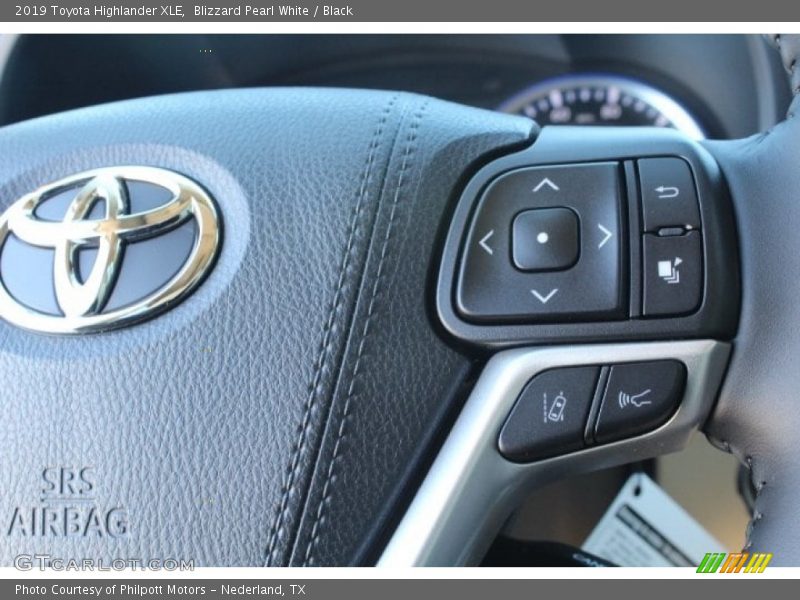 Blizzard Pearl White / Black 2019 Toyota Highlander XLE