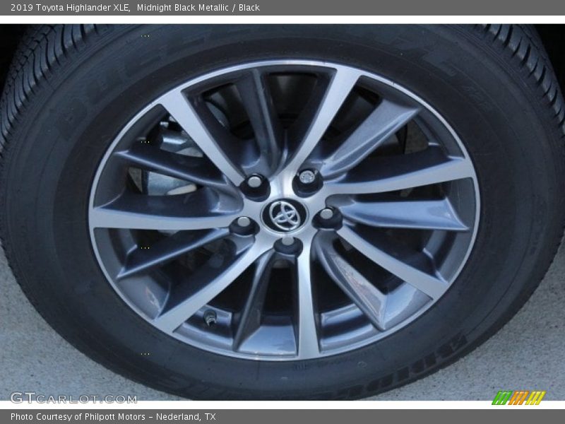  2019 Highlander XLE Wheel