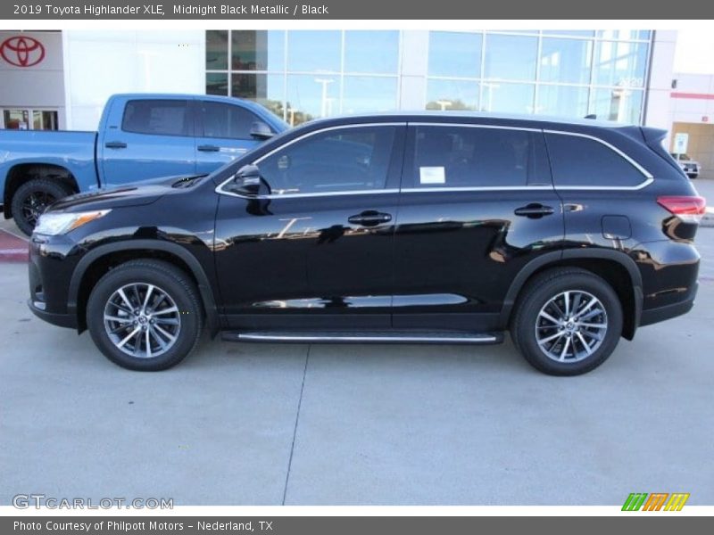  2019 Highlander XLE Midnight Black Metallic