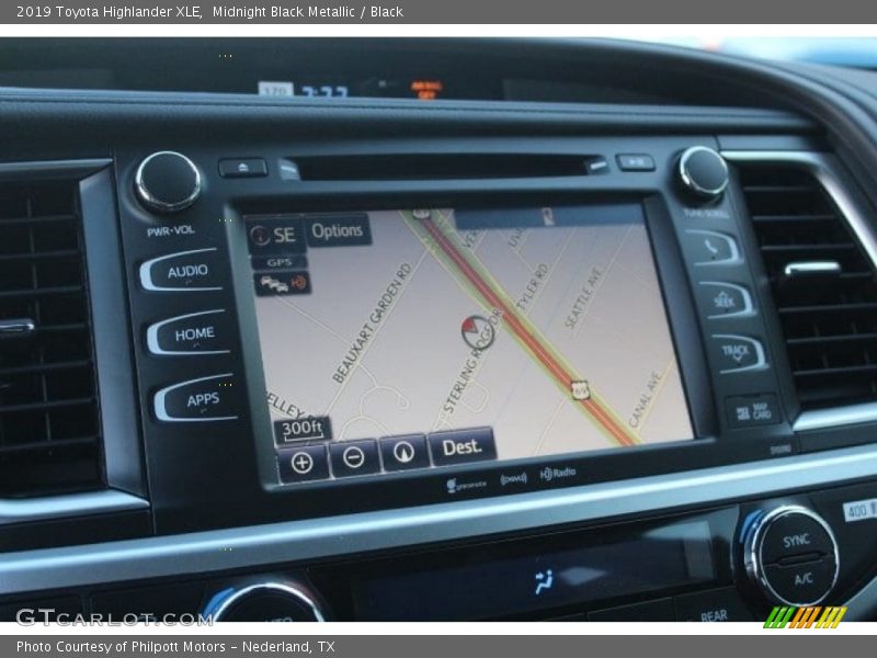 Navigation of 2019 Highlander XLE