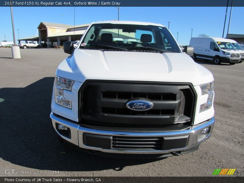 Oxford White / Earth Gray 2017 Ford F150 XL Regular Cab 4x4