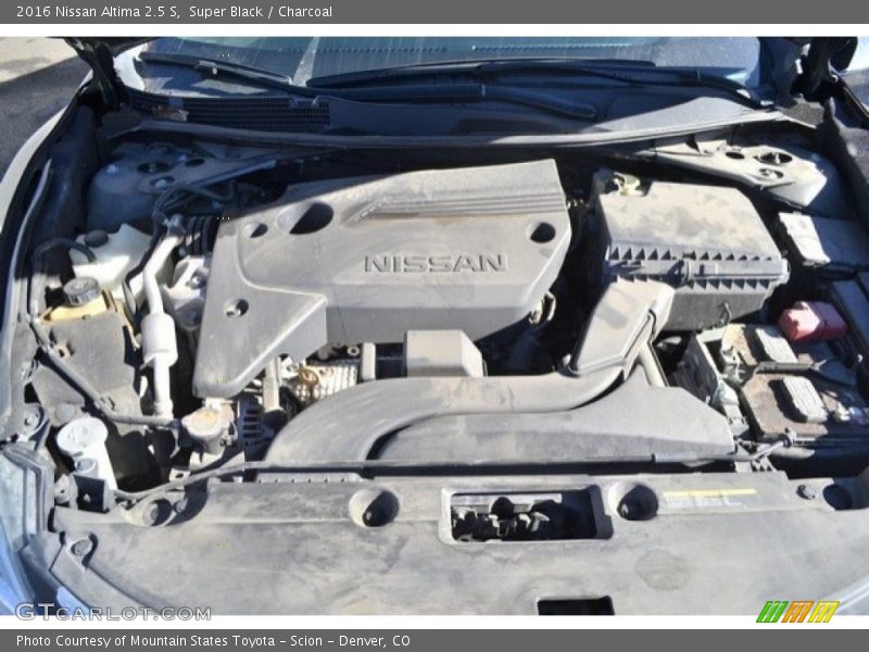 Super Black / Charcoal 2016 Nissan Altima 2.5 S