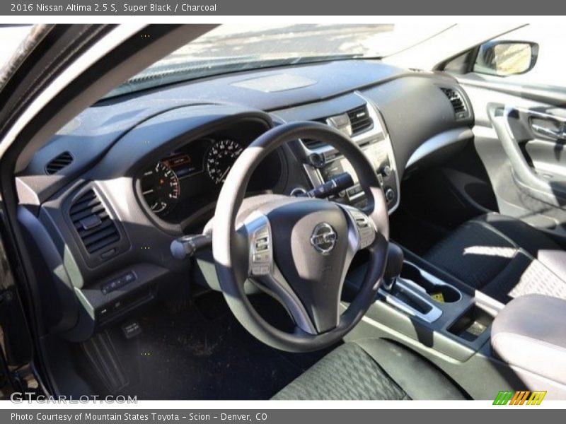 Super Black / Charcoal 2016 Nissan Altima 2.5 S