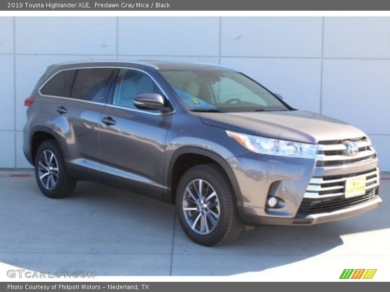 Predawn Gray Mica / Black 2019 Toyota Highlander XLE
