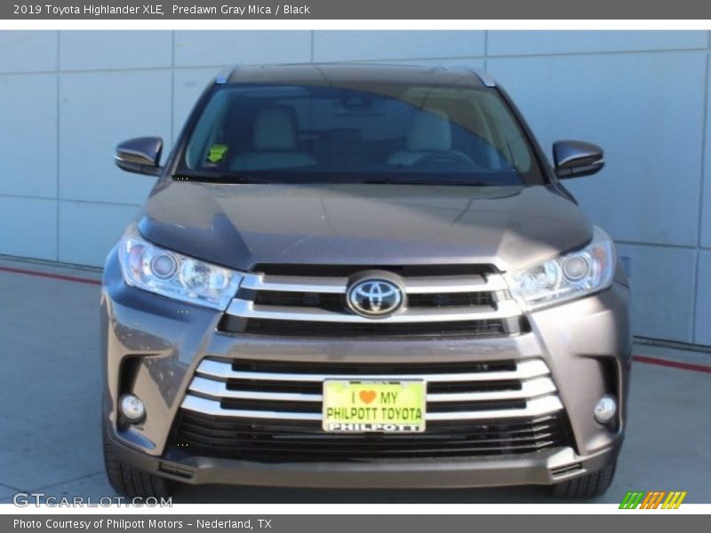 Predawn Gray Mica / Black 2019 Toyota Highlander XLE