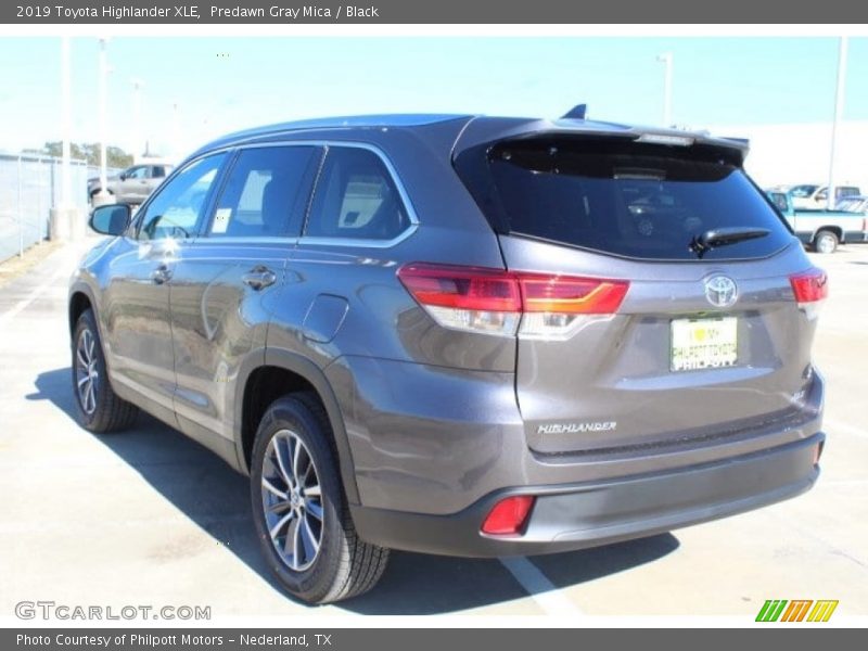 Predawn Gray Mica / Black 2019 Toyota Highlander XLE