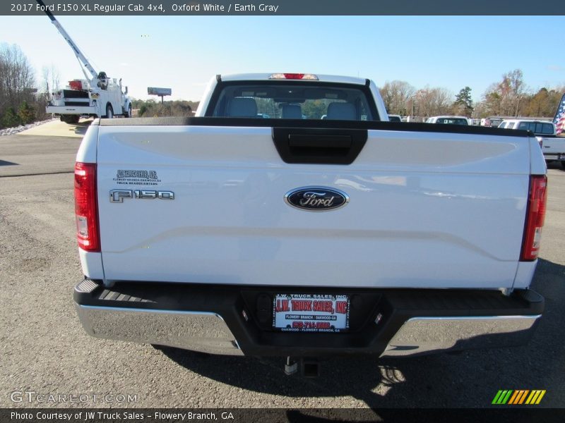 Oxford White / Earth Gray 2017 Ford F150 XL Regular Cab 4x4