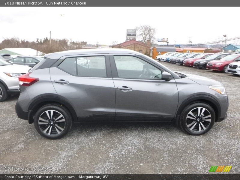 Gun Metallic / Charcoal 2018 Nissan Kicks SV