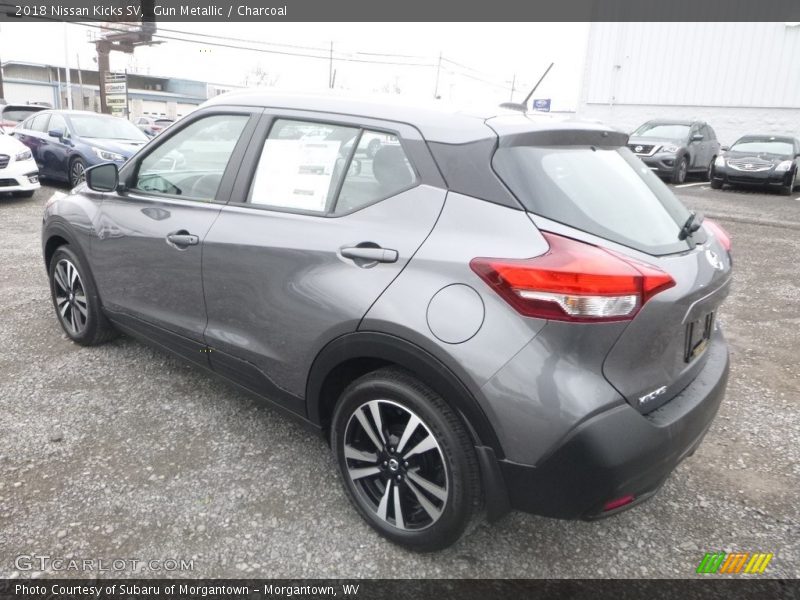 Gun Metallic / Charcoal 2018 Nissan Kicks SV
