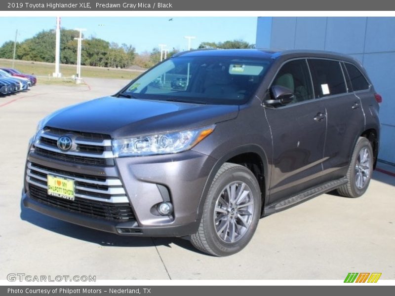 Predawn Gray Mica / Black 2019 Toyota Highlander XLE