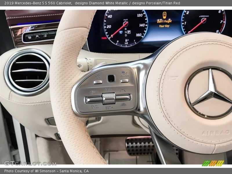  2019 S S 560 Cabriolet Steering Wheel