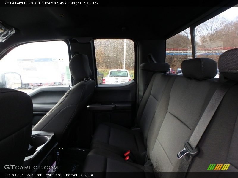 Magnetic / Black 2019 Ford F150 XLT SuperCab 4x4