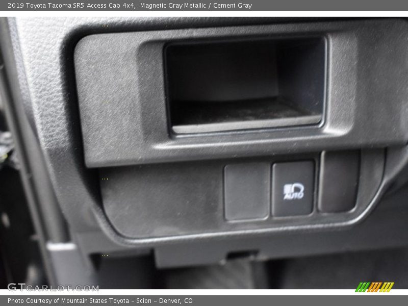 Magnetic Gray Metallic / Cement Gray 2019 Toyota Tacoma SR5 Access Cab 4x4