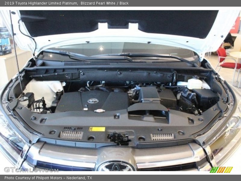 Blizzard Pearl White / Black 2019 Toyota Highlander Limited Platinum