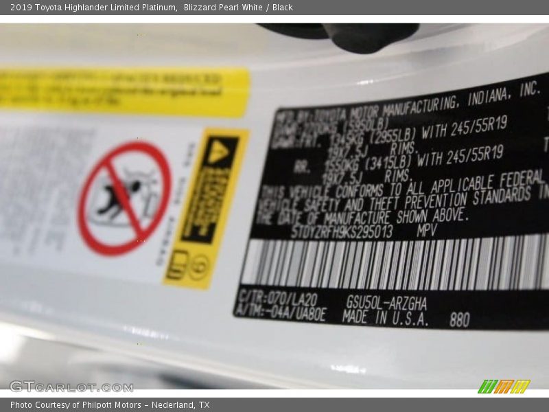 Blizzard Pearl White / Black 2019 Toyota Highlander Limited Platinum