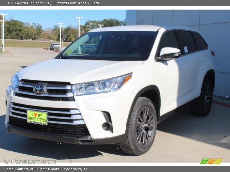 Blizzard Pearl White / Black 2019 Toyota Highlander LE